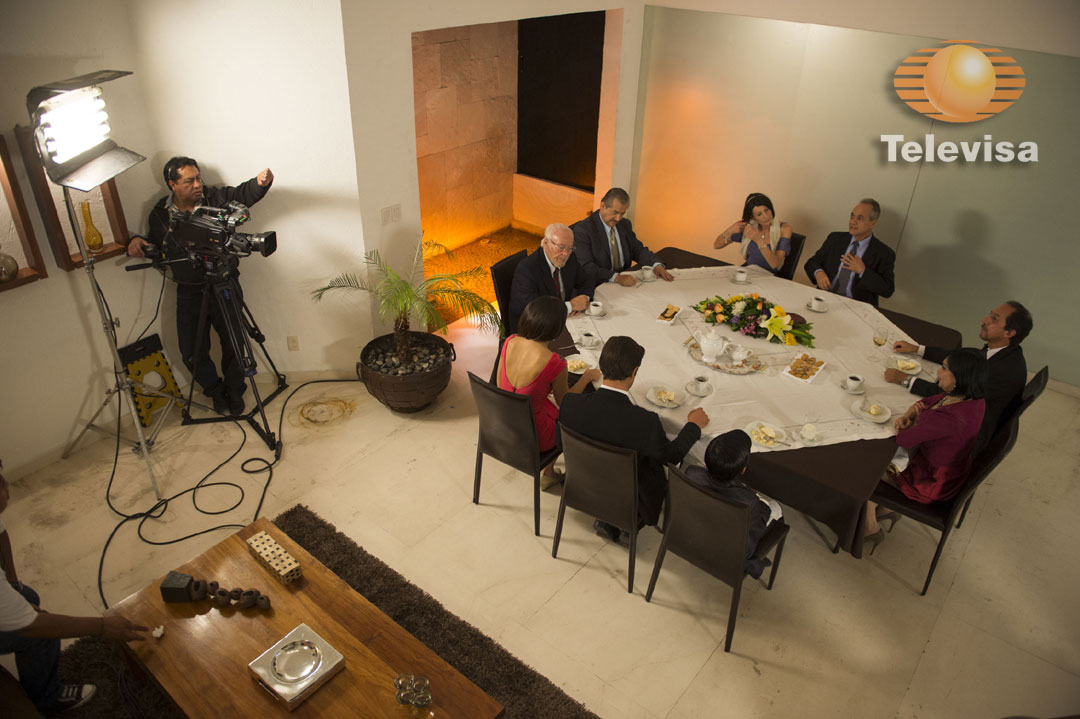 Cурия Вега. Новые кадры и фото со съемок 162 серии теленовеллы «Какие же богатые эти бедные».