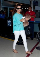 Ева Лонгория. Ева Лонгория прибыла в Лос-Анджелес (Los Angeles International Airport).