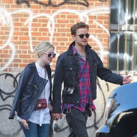 Дакота Фаннинг. И снова вездесущим папарацци удалось сфотографировать Дакоту и Джейми на улицах Нью-Йорка