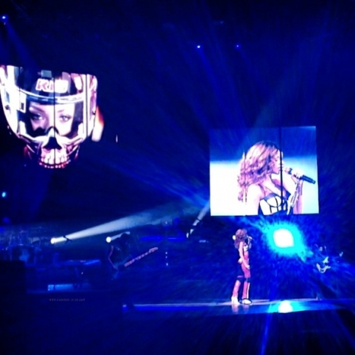 Рианна. DIAMONDS WORLD TOUR: ФОРТ-ЛОДЕРДЕЙЛ, США (20 АПРЕЛЯ) 