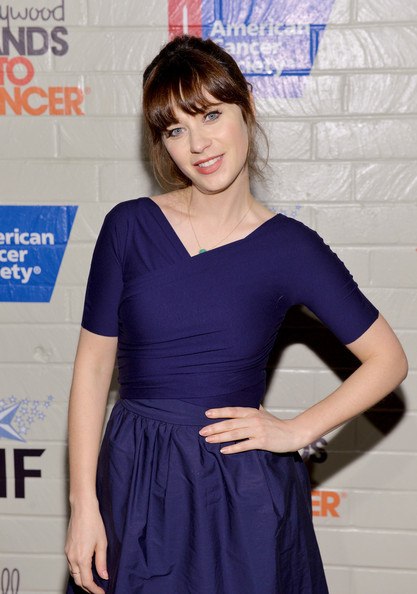 Зоуи Дешанель. Очаровательная Зоуи на благотворительном вечере в поддержку больных раком "Stand Up to Cancer".