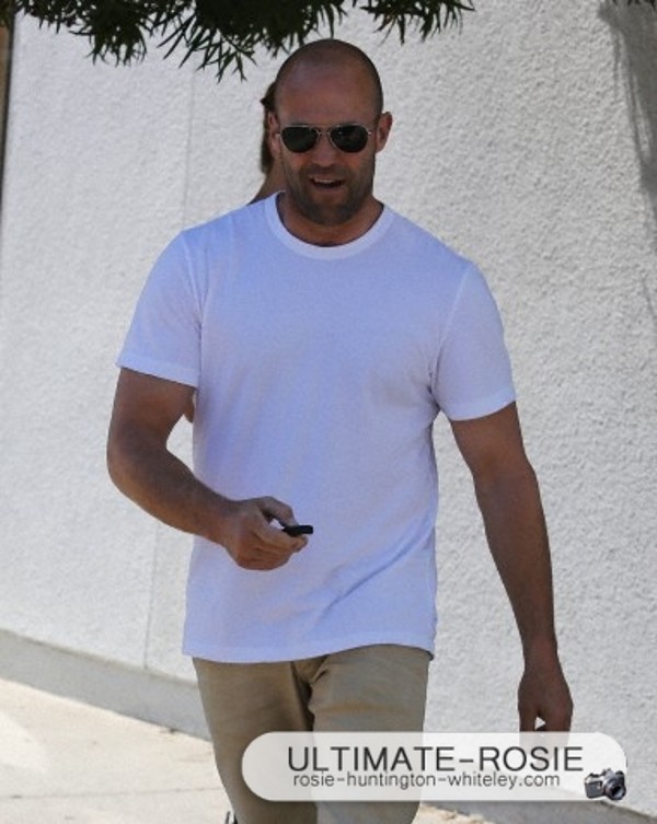 Роузи Хантингтон-Уайтли. С Джейсоном на прогулке в Западном Голливуде