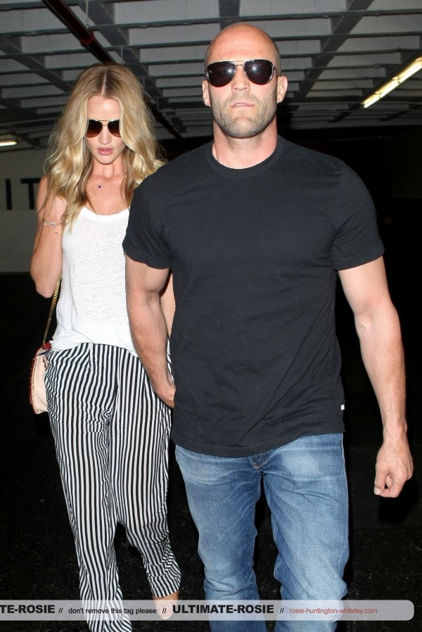 Роузи Хантингтон-Уайтли. Роузи с Джейсоном в аєропорту LAX (ч. 1) 