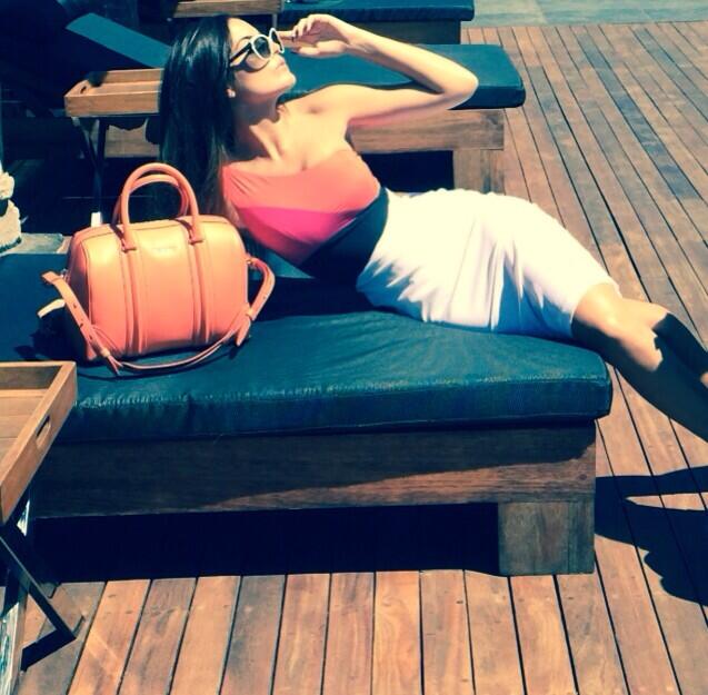 Химена Наваррете. фото со съемок новой фотосессии Химе. Фотосессия прошла для модного бренда BCBGMAXAZRIA.