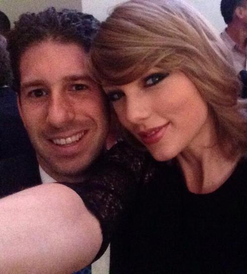 Тейлор Свифт. Тейлор на благотворительном ужине "Сity Of Hope" в Нью-Йорке, США.