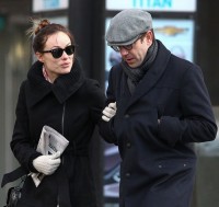 Оливия Уайлд. Оливия и Джейсон во время прогулки по улицам Нью-Йорка.