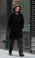 Колин Фаррелл. Фото со съемок фильма "Зимняя сказка" в Нью-Йорке.