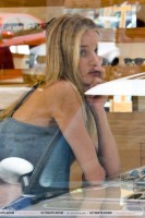 Роузи Хантингтон-Уайтли. С Джейсоном на шопинге в Малибу (ч. 2)