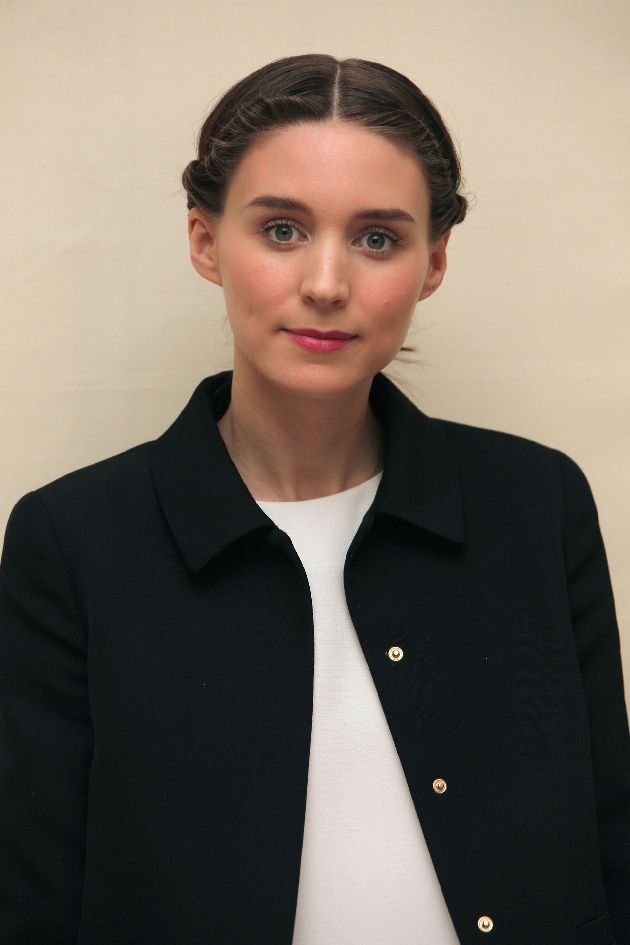 Руни Мара. Новые фото Руни с пресс-конференции фильма "Побочный эффект"