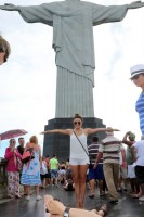 Ева Лонгория. Ева Лонгория со своими друзьями в Рио-де-Жанейро, Бразилия.