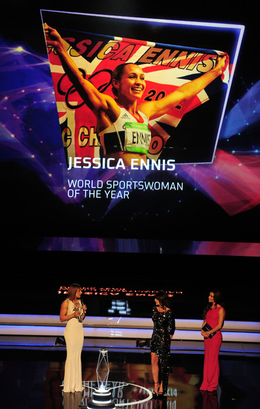 Ева Лонгория.  Ева Лонгория посетила  Laureus World Sports Awards, в Рио-де-Жанейро, Бразилия.