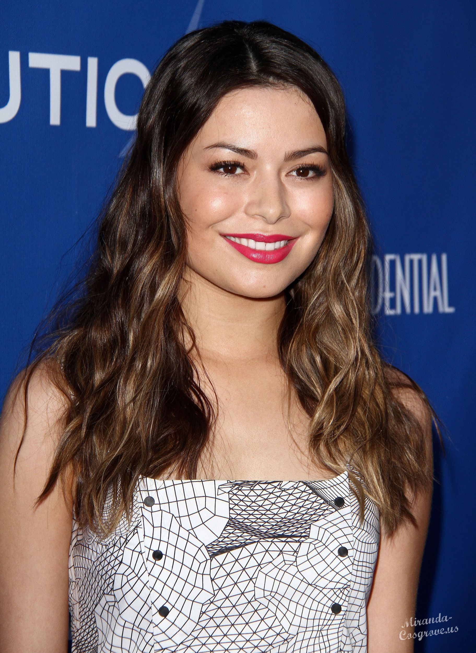 Миранда Косгроув. Миранда на вечеринке Nautica Oceana Beach House 