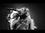 Рианна. ВИДЕО: РИАННА НА СЪЁМКАХ РЕКЛАМЫ ПИВА BUDWEISER. Rihanna Budweiser Commercial Look