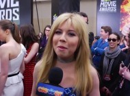 Дженнет МакКарди. Дженнет посетила MTV Movie Awards (MMA). Jennette McCurdy ClevverTV interview