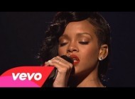 Рианна. «STAY» - 11-Й ХИТ РИАННЫ #1 В «BILLBOARD RADIO SONGS»!. Rihanna - Stay (Live on SNL) ft. Mikky Ekko