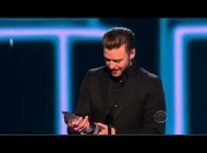 Джессика Альба. Джессика Альба на церемонии "People's Choice Awards 2014". The People's Choice for Favorite Album is Justin Timberlake